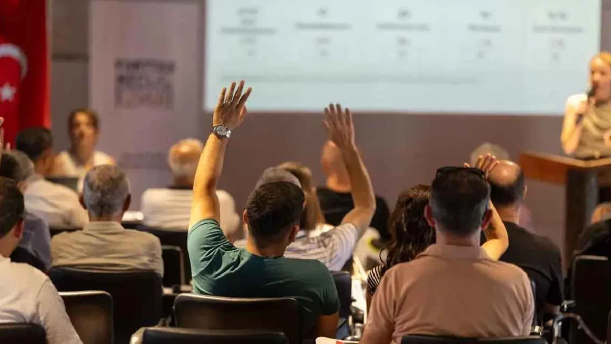 İzmir'de Yurttaş Meclisi’nde üçüncü dönem başlıyor