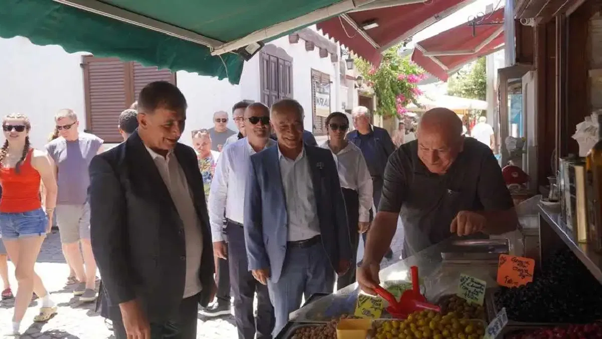 İzmir'de Seferihisar'a hizmet ve yatırım vurgusu