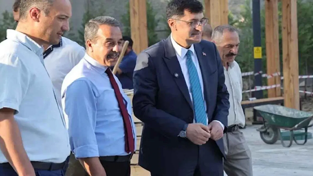 Kütahya Ulucami'deki çalışmalara Başkan Kahveci'den sıkı takip