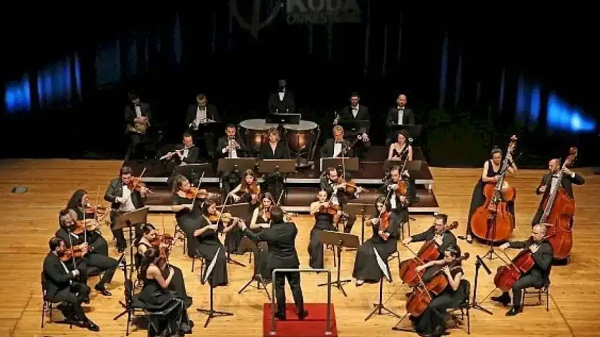 Karşıyaka'dan 29 Ekim'e muhteşem kutlama!