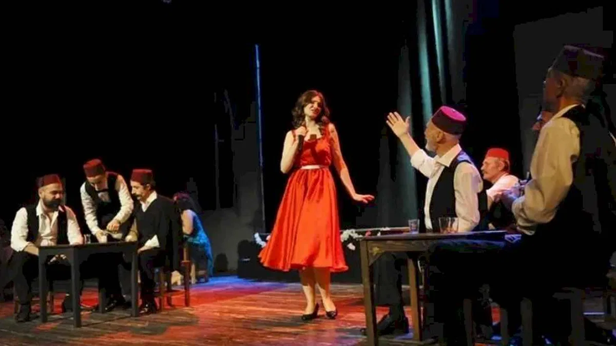 Karşıyaka Belediye Tiyatrosu’nda perde kapanıyor