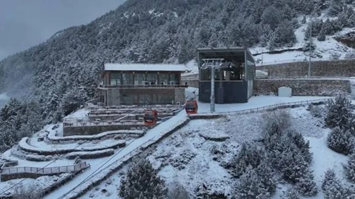 Denizli Teleferikte yeni dönem kar manzarasıyla başlıyor