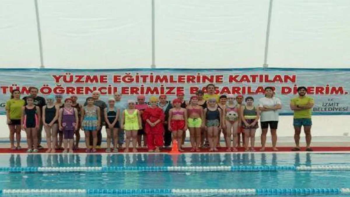 İzmit’te çocuklar yarıyıl tatilinde yüzmeyi öğrenecek!