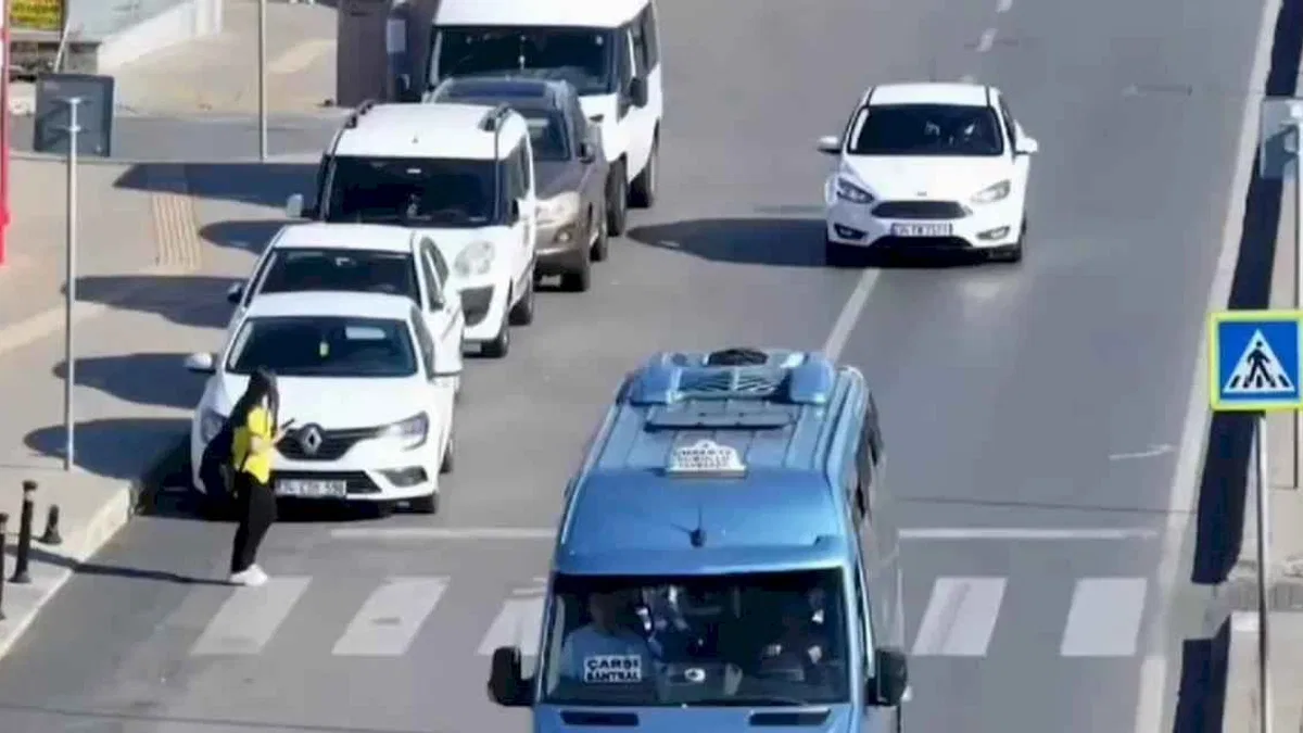 Bakan Yerlikaya 'yaya geçitleri'ne dikkati çekti... 2,9 milyon araç denetlendi