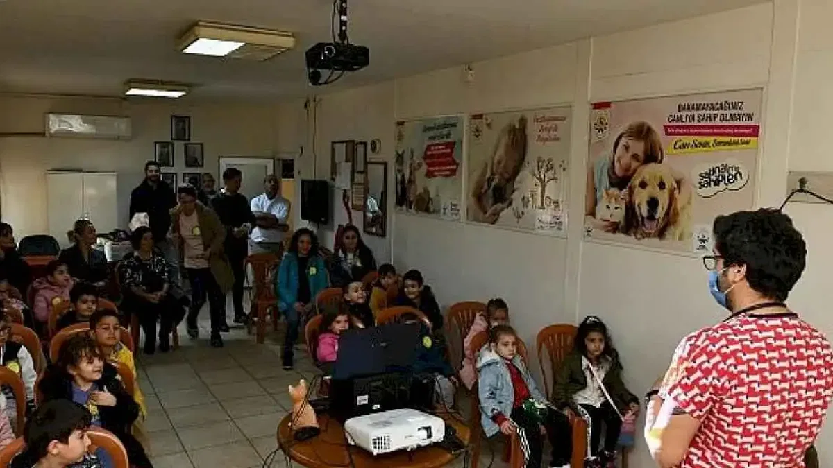 Çiğli Belediyesi'nden Miniklere Hayvan Sevgisi Semineri