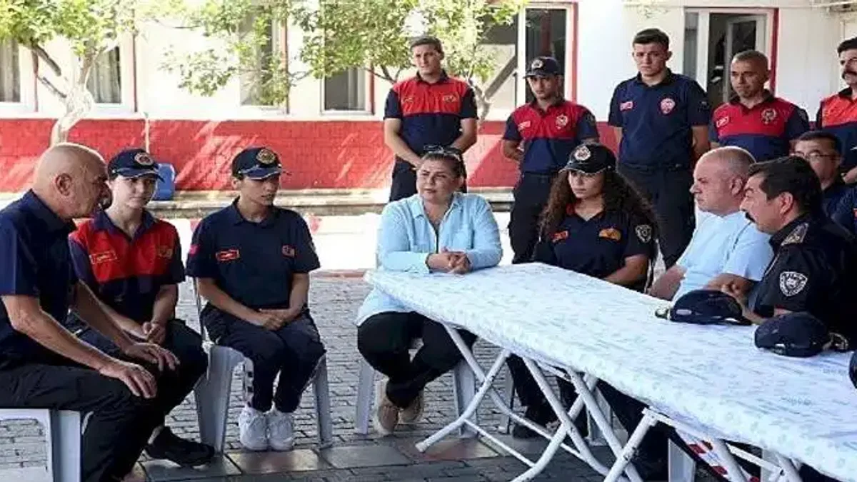 Aydın'ın "Ateş Savaşçıları"ndan Başkan Çerçioğlu'na Doğum Günü Sürprizi