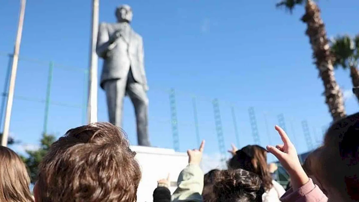 Bakırköylü Minikler Atasını Andı