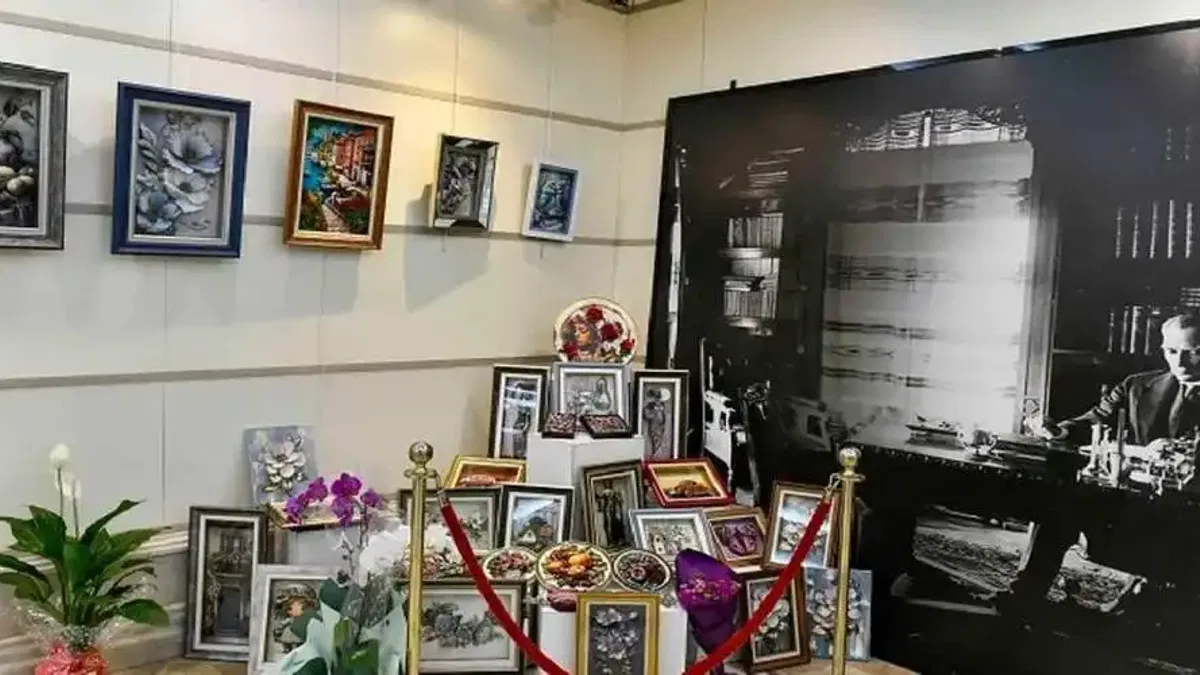 SanAtölye kursiyerlerinden yıl sonu sergisi