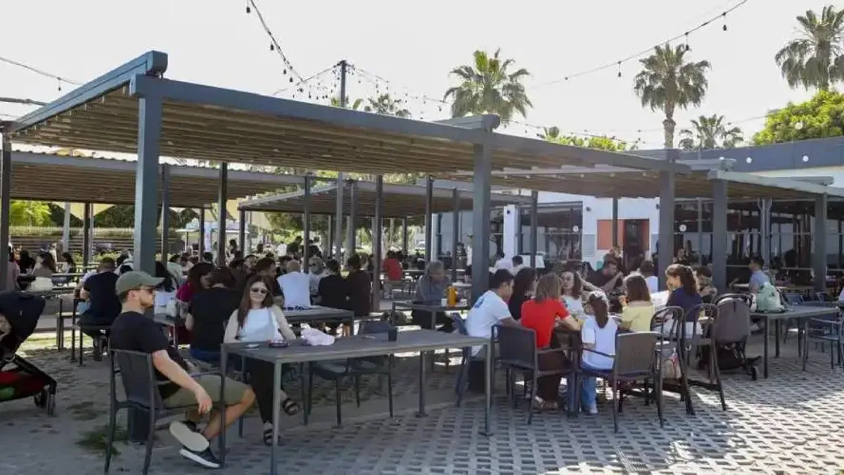 Mersin’de sosyal yaşamın adresi Büyükşehir kafeleri oldu