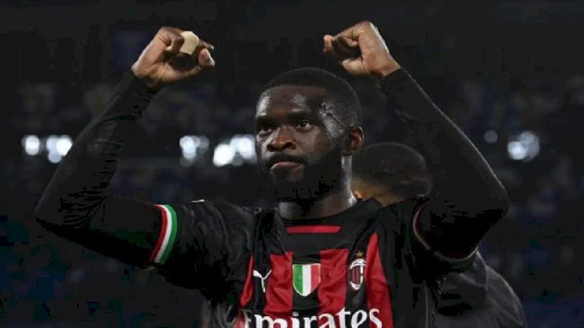 Milan, Napoli'yi dağıttı