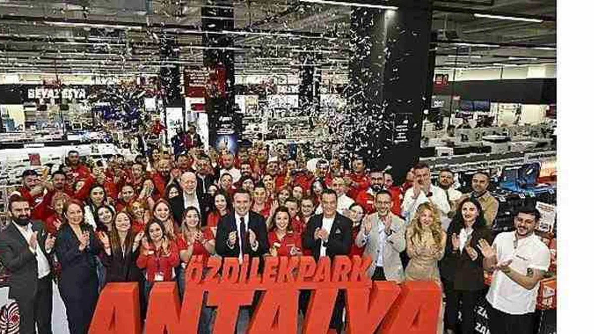 MediaMarkt yılın son mağazasını Antalya'da açtı