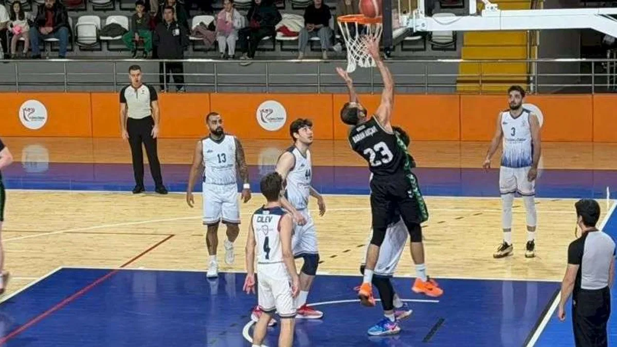 Liderden İstanbul’da gövde gösterisi