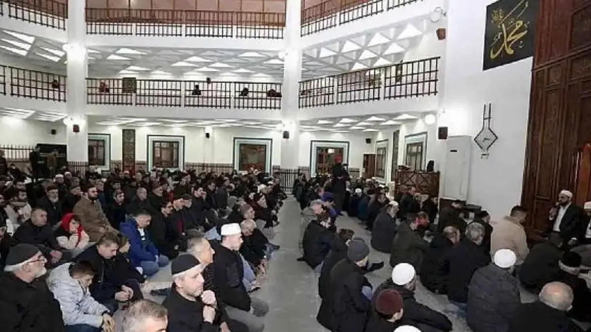 İnegöl'de Üç Aylar Sabah Namazı Buluşmasıyla Karşılandı