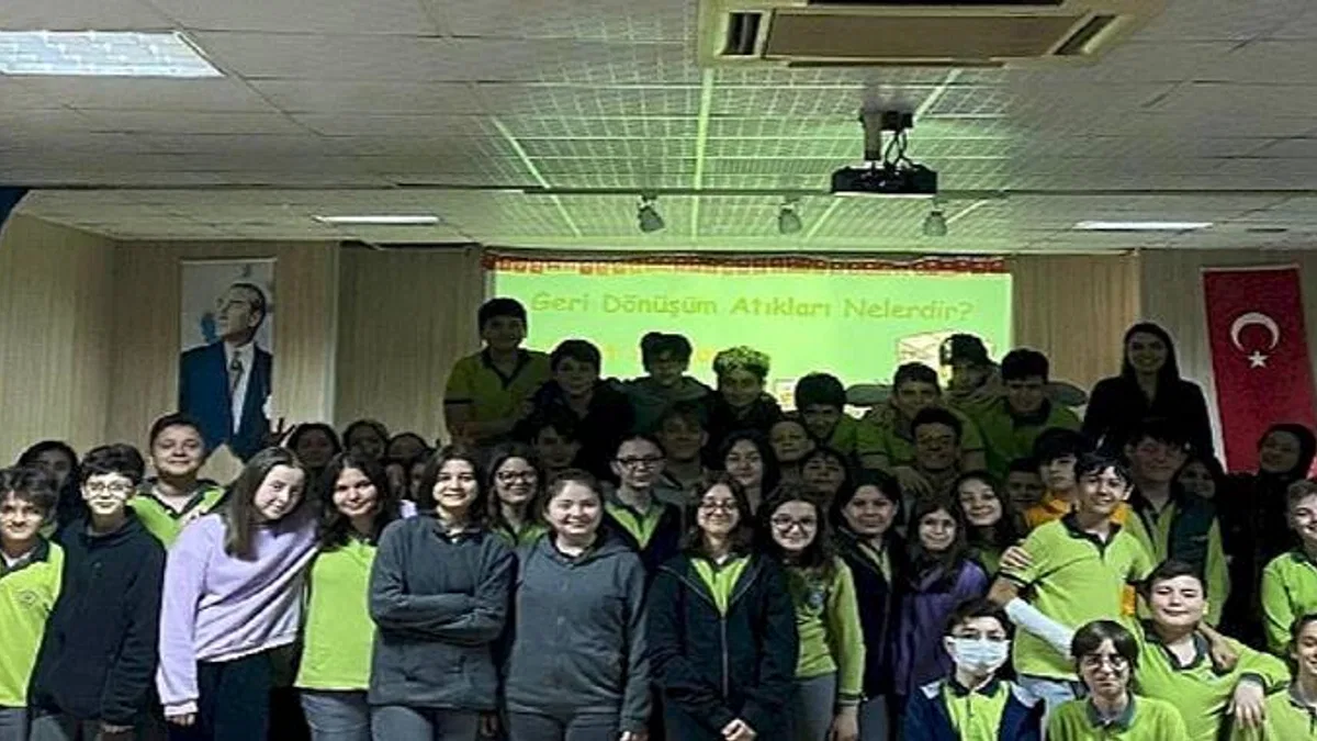 Bayrampaşa Belediyesi'nden öğrencilere 'geri dönüşüm' eğitimi