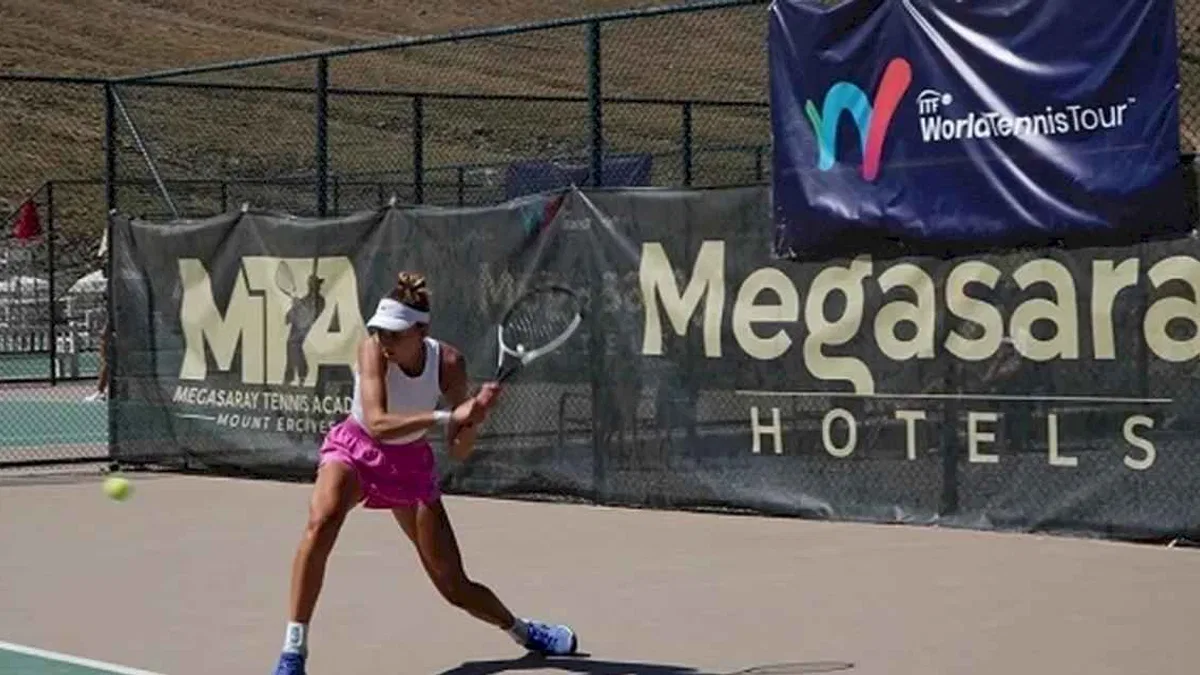 Dünya Tenis Turu Erciyes'te start aldı