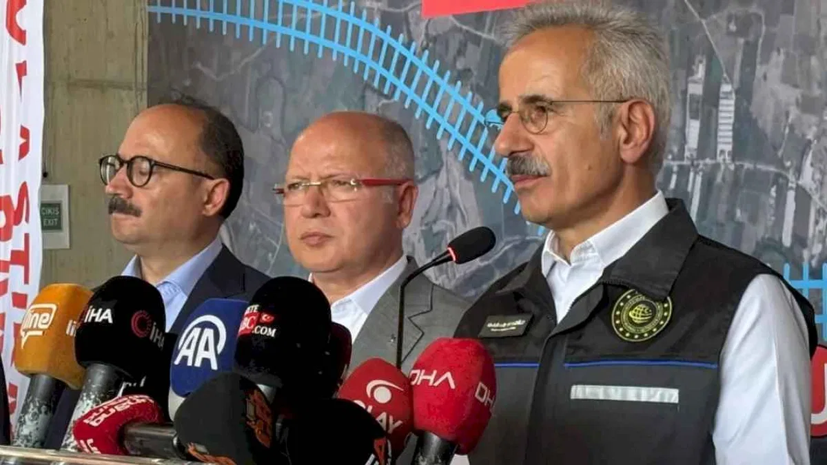 Bakan Uraloğlu açıkladı... Bursa YHT Hattı 2026’da hizmete açılıyor