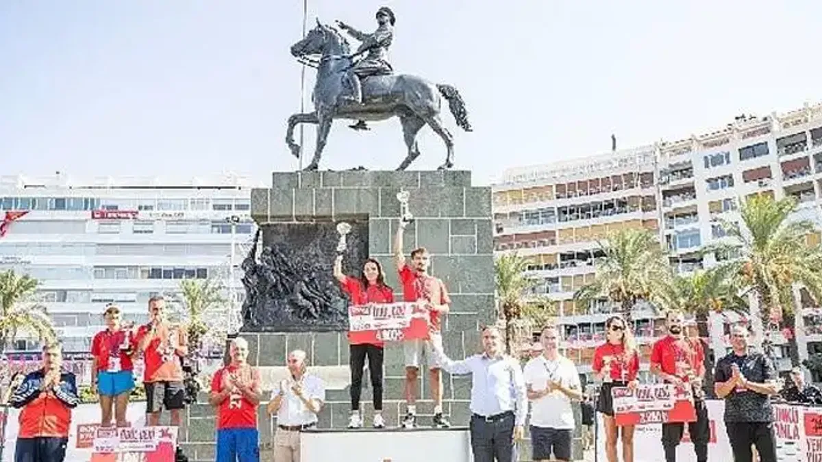 9 Eylül İzmir Yarı Maratonu'nda kurtuluş coşkusu