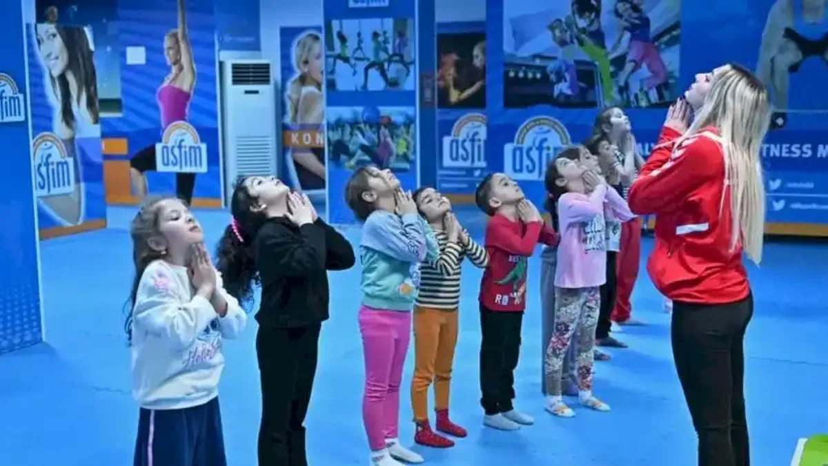 Antalya’da minikler sporla öğreniyor