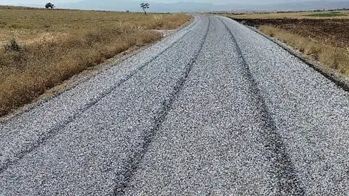 Kadınhanı'nın mahalle yollarına büyükşehir standardı