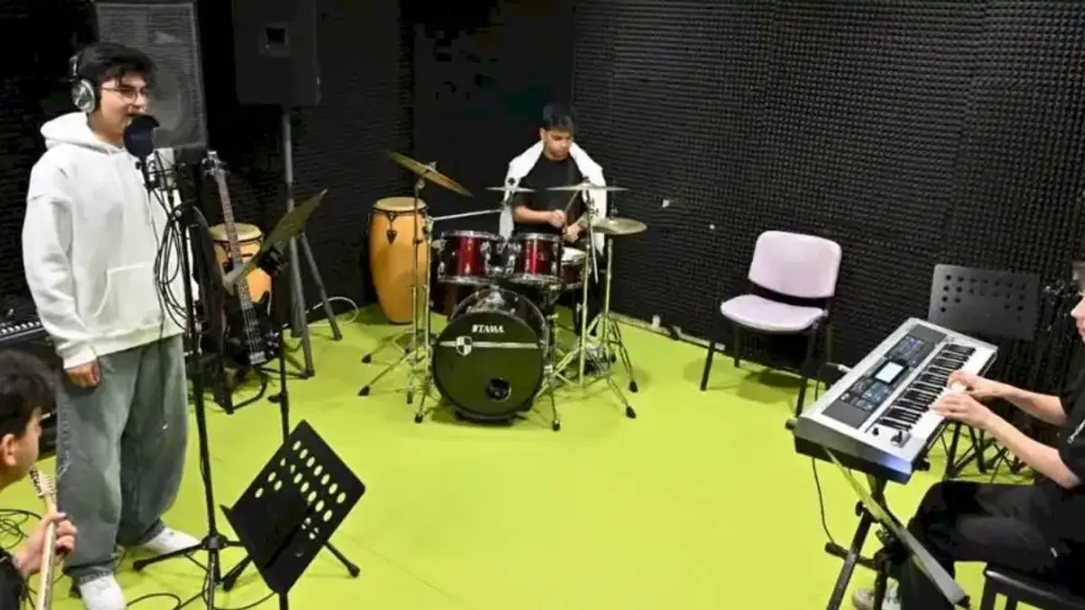 Manisalı gençlere ücretsiz stüdyo desteği