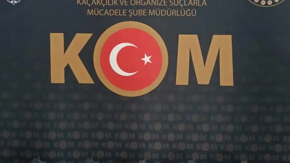 Niğde'de bir otomobilde 8 ruhsatsız tabanca ele geçirildi
