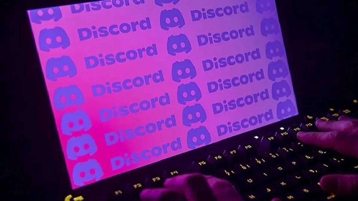 Uraloğlu'ndan Discord müjdesi