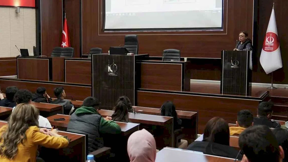 Ankara Keçiören'de sağlıklı beslenme ve obezite eğitimi