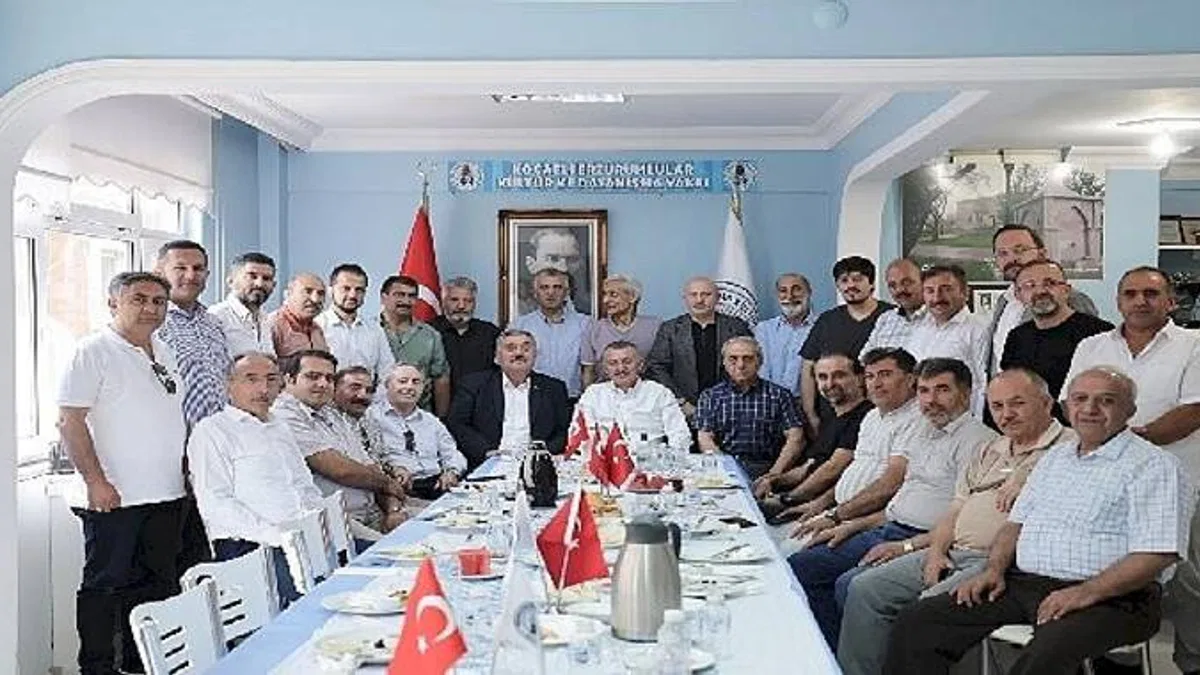 Başkan Büyükakın, Erzurum Vakfı'na konuk oldu