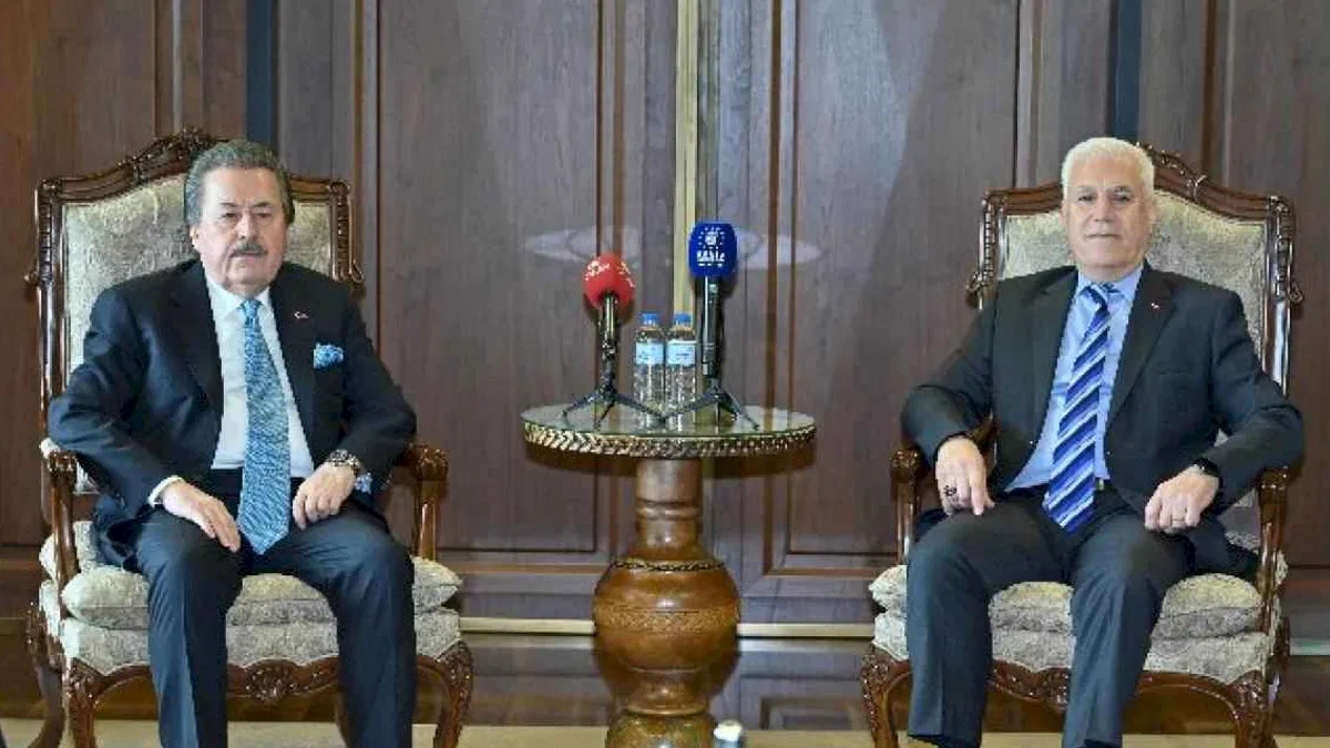 Başkan Bozbey, eski Bakan Cavit Çağlar’ı ağırladı