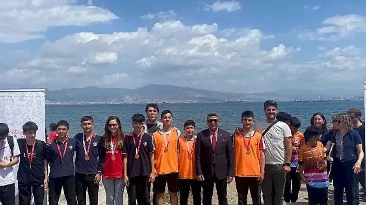 Karabağlar'da Oryantiring Yarışması Büyük İlgi Gördü