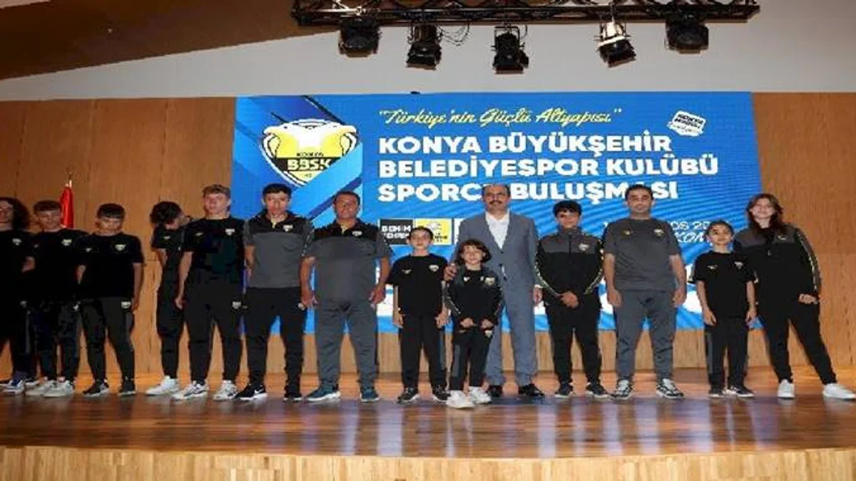 Konya Büyükşehir sporcularıyla buluştu
