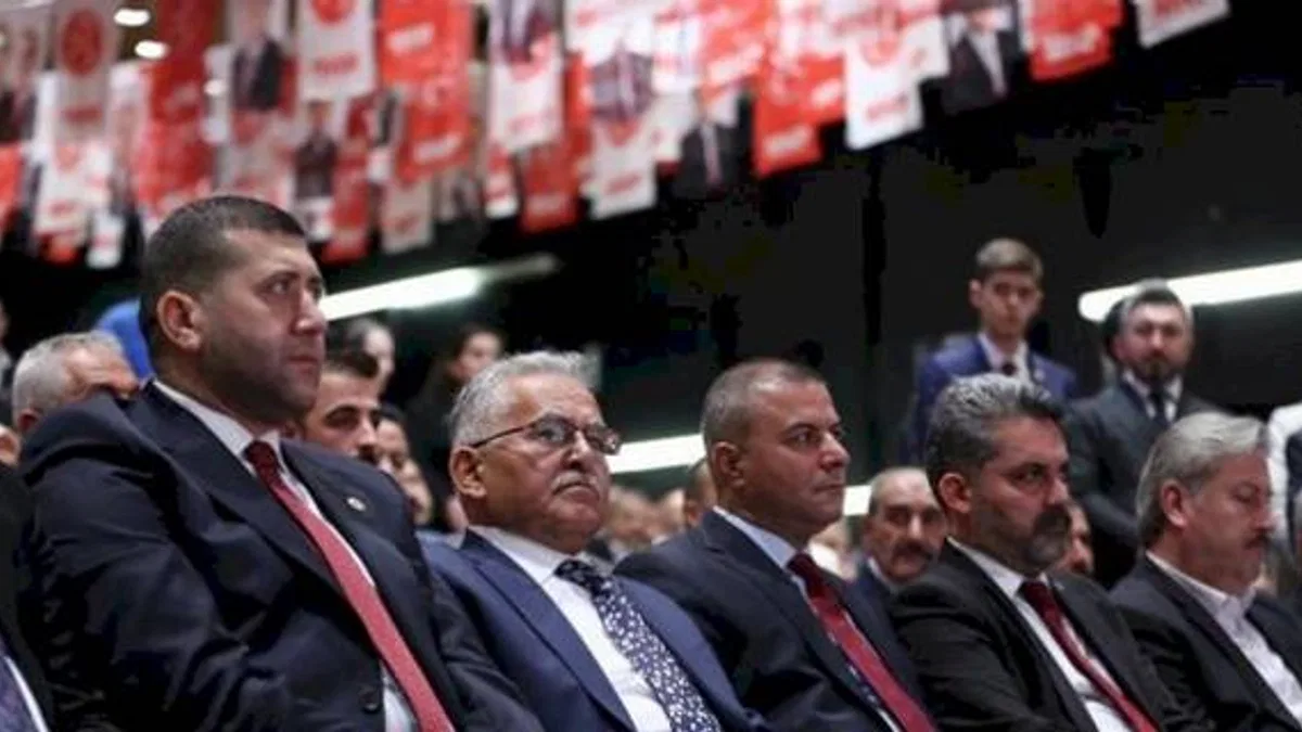 MHP Kayseri kongresine Büyükkılıç da katıldı