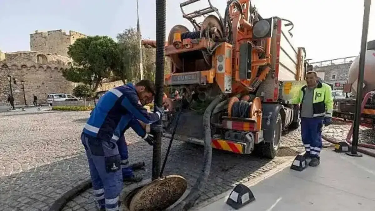 Çeşme'de turizm sezonu öncesi altyapı atağı