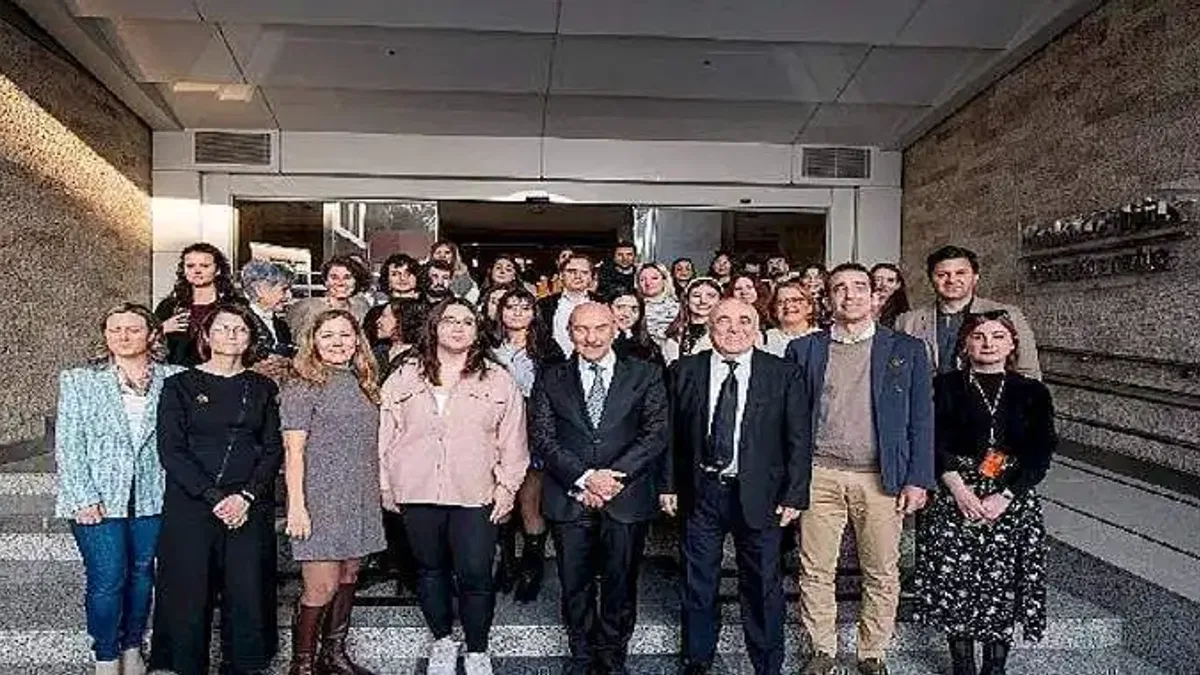 Yaşar Üniversitesi öğrencileri dönem sonu projelerini Ada Gazinosu üzerine yaptı