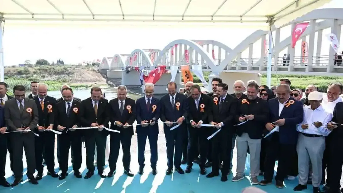 Tarihi Gediz Köprüsü yeniden hizmette