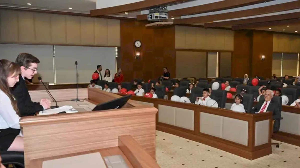 Büyükşehir Meclisi’nde söz çocukların