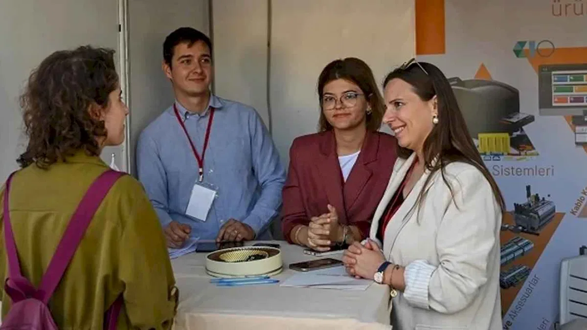 İzmir Bornova'dan 'Altın Bilezik'