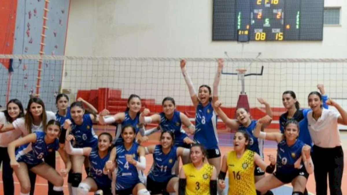 DBB Spor Genç Kadın Voleybol Takımı şampiyon oldu