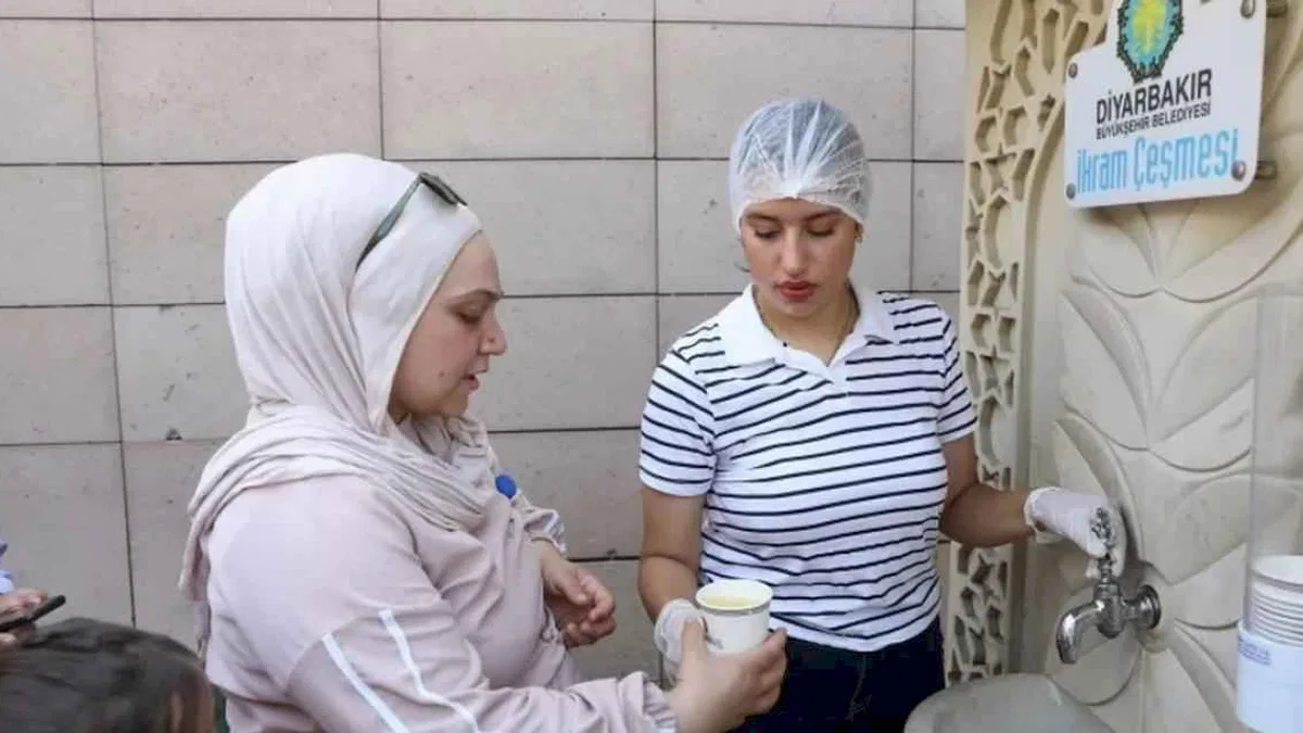 DBB, hastanelerde limonata ikramına başladı