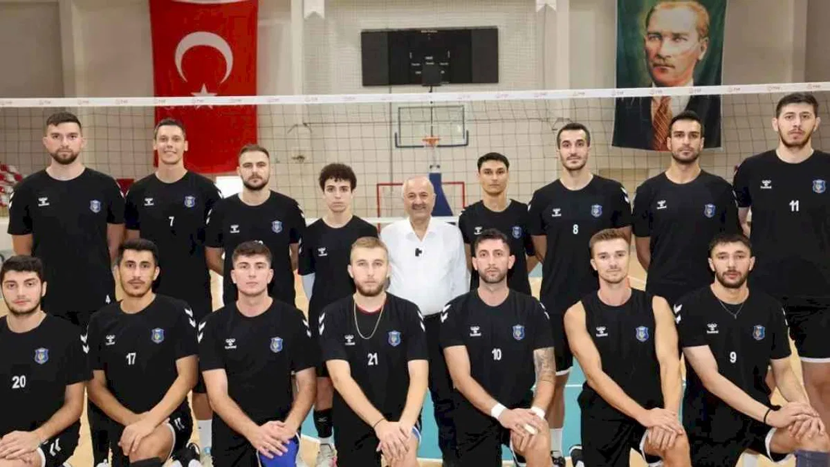 Başkan Büyükgöz’den voleybol takımına ziyaret