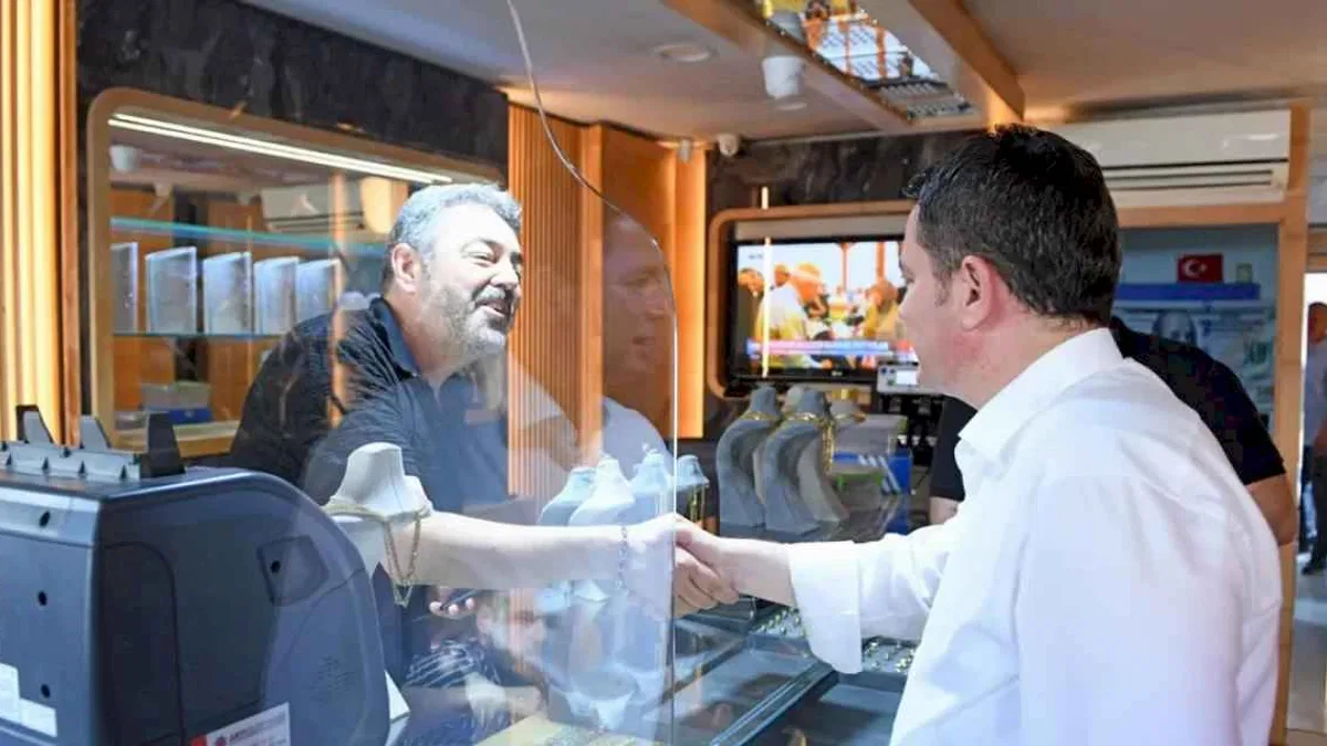 Başkan Erkan Aydın Küçükbalıklı’da vatandaşla buluştu