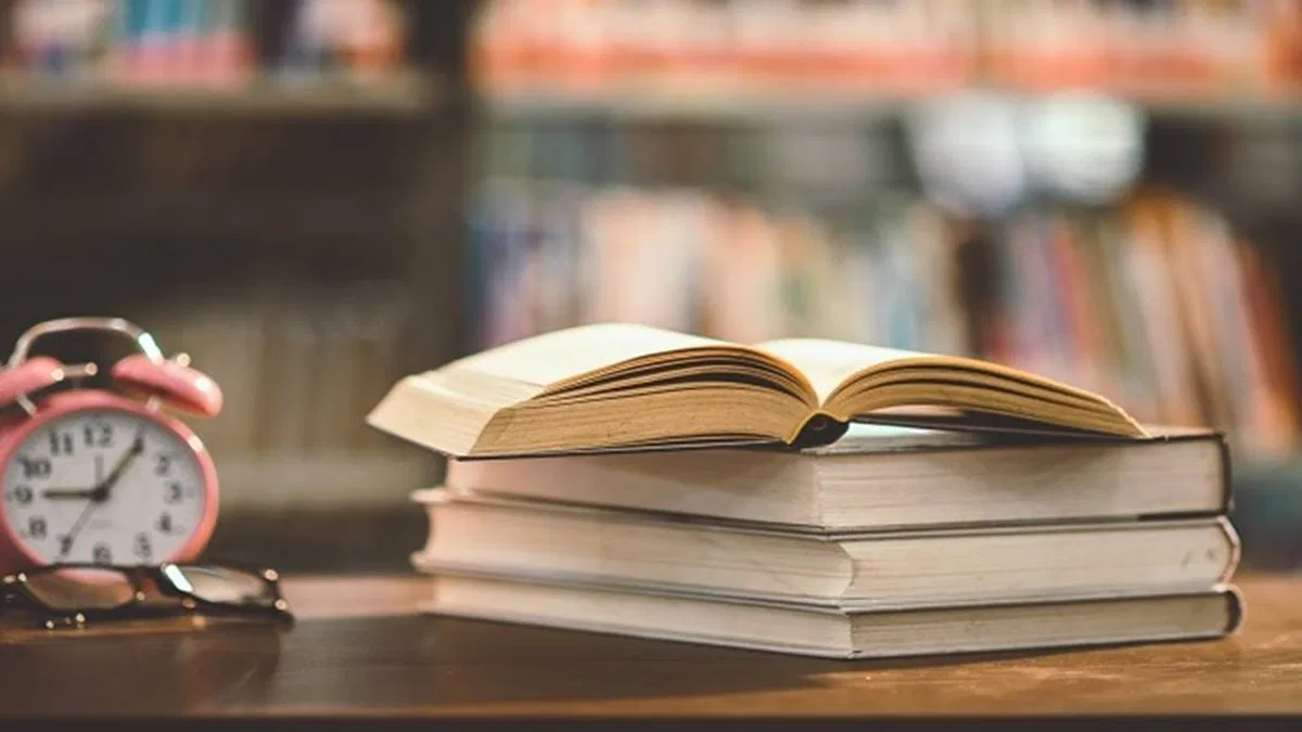 Hızlı Okuma ile Zamanı Yönetmeyi Öğrenin: Popüler Hoca Farkıyla