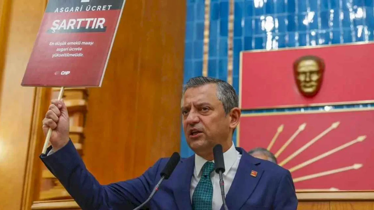 Özel: O vekil meclisten çıkmalı! Özel'den sanatçılara Esenyurt çağrısı