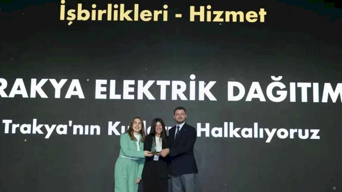 Sürdürülebilirlik Akademisi’nden TREDAŞ’a “İş Birliği” Ödülü