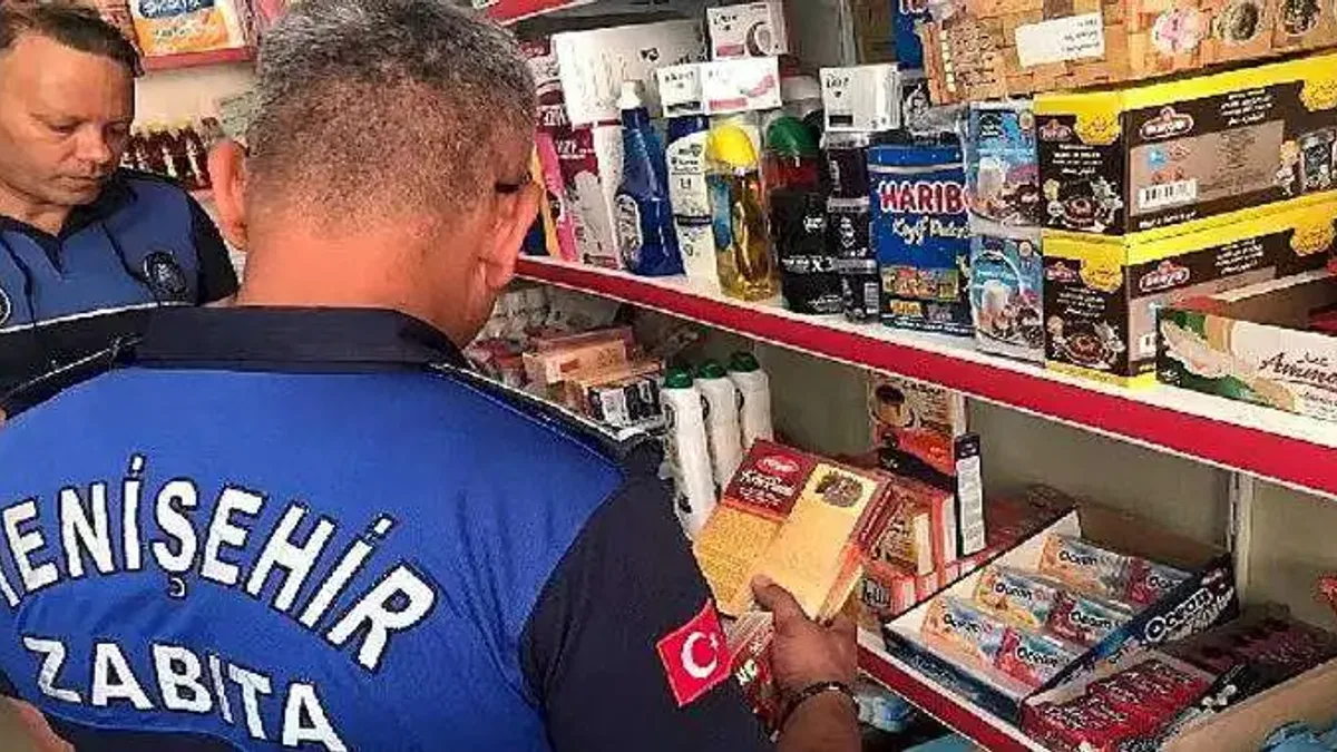 Yenişehir Belediyesi zabıtası denetimlerde tarihi geçmiş ürünler tespit etti