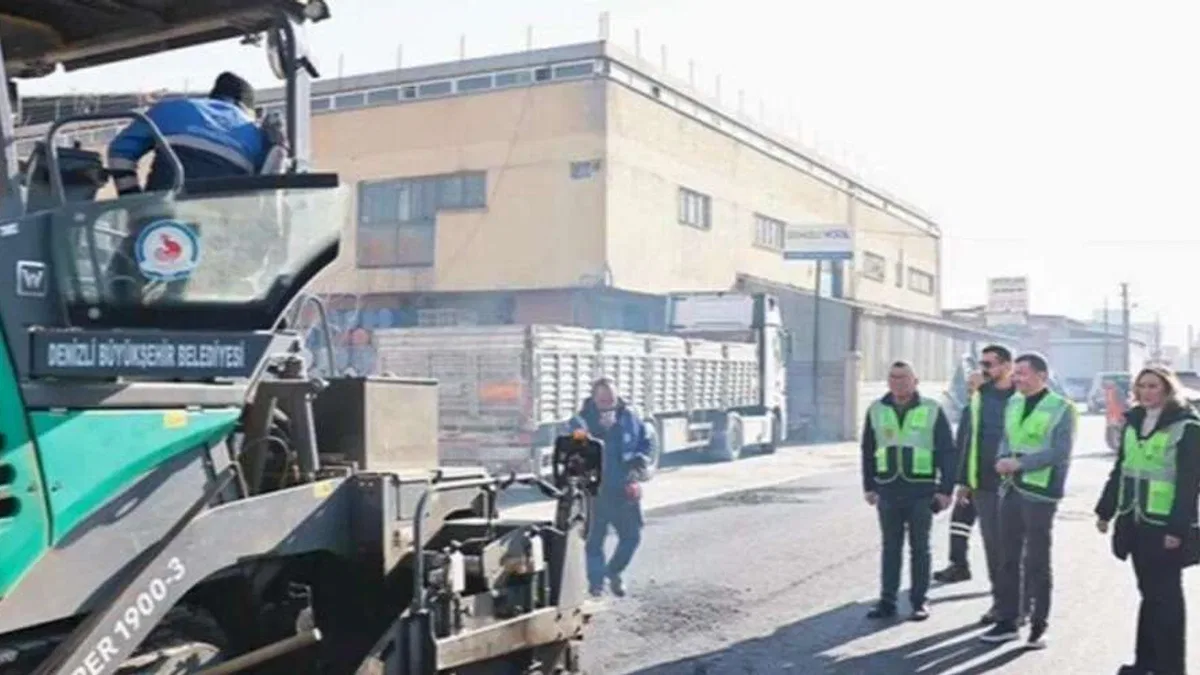 Denizli’de ulaşım için sıcak asfalt seferberliği