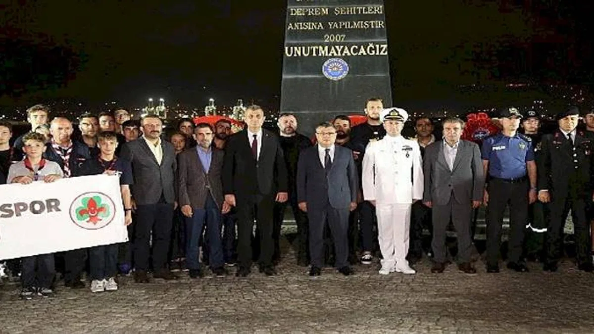 Acının 24. Yılında Gölcük Depremi Şehitleri Dualarla Anıldı
