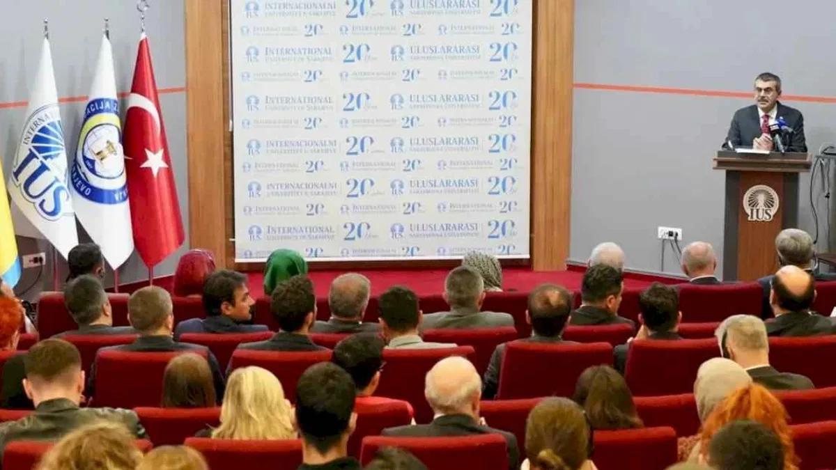 Bakan Tekin Saraybosna'da akademik açılışta