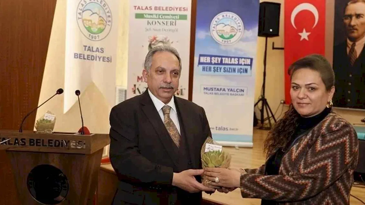 Kayseri Talas Belediyesi Musiki Cemiyeti'nden kadınlara özel konser