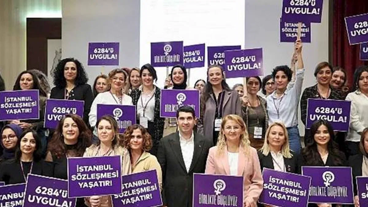 Başkan Ovalıoğlu: "Her kadının güçlü, güvende ve eşit olduğu bir dünya kurmaya kararlıyız"
